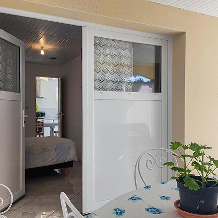 Charmante Maison Proche Dom wakacyjny